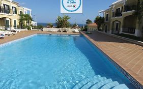 Apartamento T1 Com Vista Mar Perto Da Praia N.ª Sra. Da Rocha